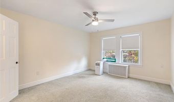 4 Chase Ln, Lincoln, RI 02865