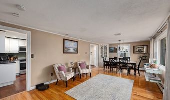 15 Palmer Rd, Beverly, MA 01915
