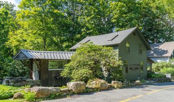 6 Spring St, Chester, CT 06412