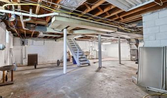 1112 North Dr, Anderson, IN 46011