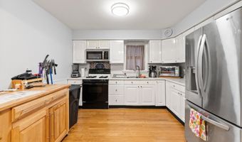 50 COTTAGE St 1, Bayonne, NJ 07002