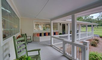 1307 Floyd Spgs, Armuchee, GA 30105