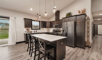19 Star Haven Dr, Absarokee, MT 59001