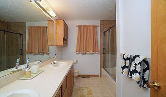 89 Beachridge Dr, Amherst, NY 14051