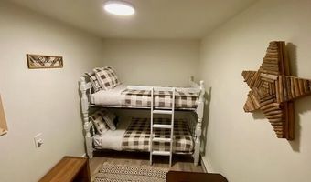 290 Elk Dr, Blakeslee, PA 18610