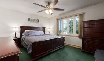 44 Clapboard Ridge Rd, Danbury, CT 06811