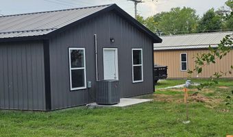 506 W 2nd St, Baxter Springs, KS 66713
