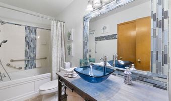 142 S QUADRANT St, Rockaway Beach, OR 97136