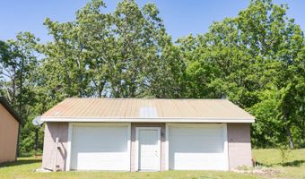 8319 SE Prairie Rd, Baxter Springs, KS 66713