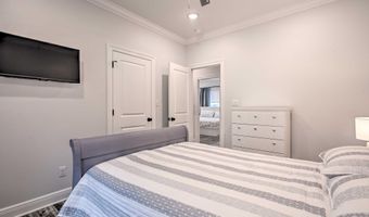 4082 Cardinal St, Bay St. Louis, MS 39520