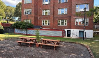 1218 PERRY St NE 202, Washington, DC 20017