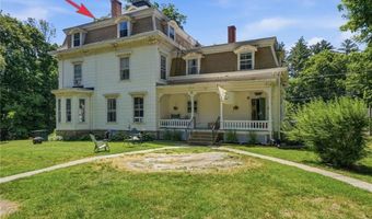 7 Nichols Ln 7, Hopkinton, RI 02832