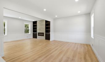 125 Pennsylvania Ave, Barnegat, NJ 08005