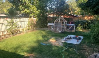 2576 W Hillside Dr, Anderson, CA 96007
