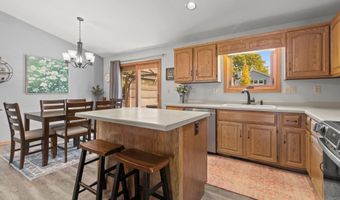 3628 S KERNAN Ave, Appleton, WI 54915