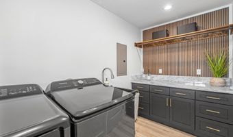 54 LEIMAMO St, Hilo, HI 96720