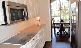 1307 21st St, Bentonville, AR 72712