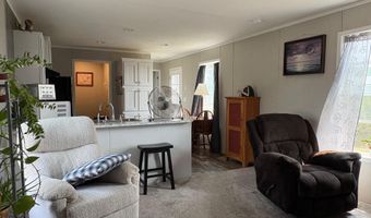 27 Daniel Dr, Belfast, ME 04915