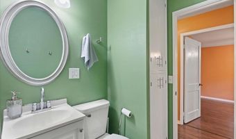 1934 Schlimgen Ave, Madison, WI 53704