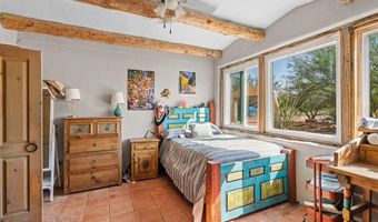 32 CIELO DORADO Dr, Anthony, NM 88021