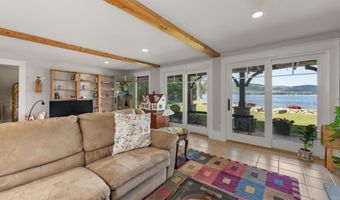 275 Shore Dr N, Bridgewater, NH 03222