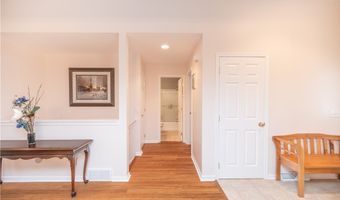 125 Fitch Blvd 201, Austintown, OH 44515