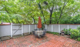 7415 ANNANWOOD Ct, Annandale, VA 22003