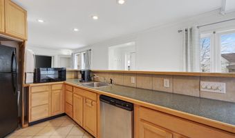 38 Mary Carroll St, Auburn, ME 04210