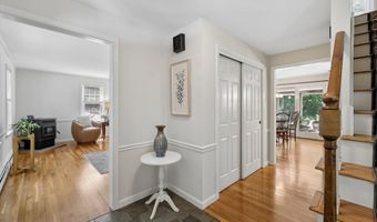 17 Candlewood Dr, Amherst, NH 03031