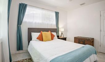 208 E WINTHROP St, Avon Park, FL 33825