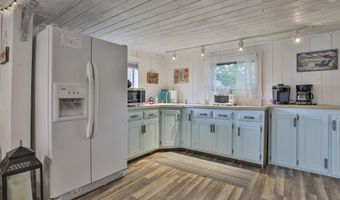 100-102 Tucker Shore Rd, Belmont, NH 03220