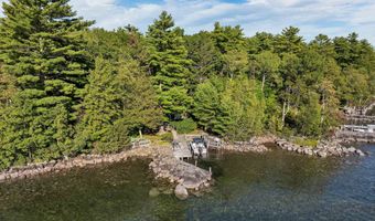 120 Big Barndoor Is, Alton, NH 03810