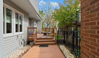 608 Highview Circle Dr, Ballwin, MO 63021