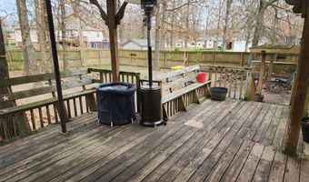 1019 E Daniels St, Aurora, MO 65605