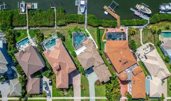 6203 MARBELLA Blvd, Apollo Beach, FL 33572