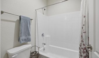 192 Walnut Ct, Fernley, NV 89408