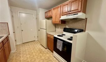 330 SIMMONSVILLE Ave, Johnston, RI 02919