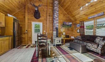 15 N Ridge Rd, Beaver Cove, ME 04441