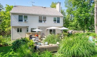 6 Colonial Cir, Alloway, NJ 07418