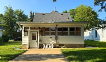 420 MAIN St, Akron, IA 51001