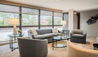 4390 LORCOM Ln #102, Arlington, VA 22207