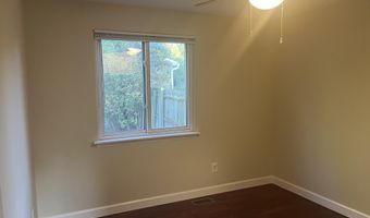 2 Trowbridge Ct, Ann Arbor, MI 48108