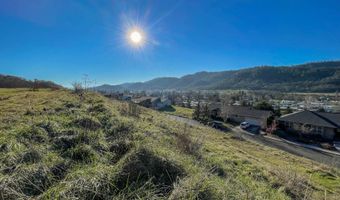 719 N VIEW Dr, Winchester, OR 97495