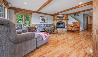 46 Ammonoosuc Dr, Bartlett, NH 03812