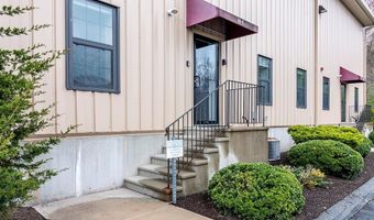 376 Dry Bridge Rd H1h2, North Kingstown, RI 02852
