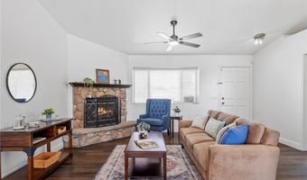 22163 Broken Lance Rd, Apple Valley, CA 92307