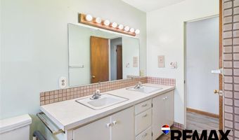 905 S 9th St, Basin, WY 82410