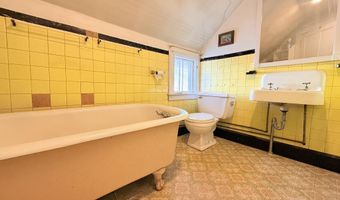 15 Hastings Ct, Charlestown, NH 03603