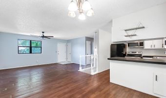 6222 Danbury St, Bel Aire, KS 67220