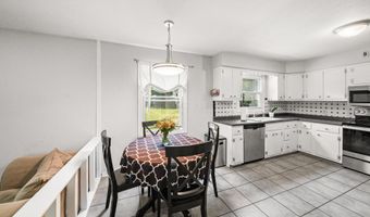 1995 Willowdale Dr, Stow, OH 44224
